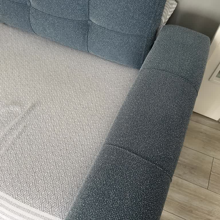 Mondi Adriana Koltuk Takımında Sürekli Yay Sesleri Ve Defalarca Değişime Rağmen Çözülmüyor