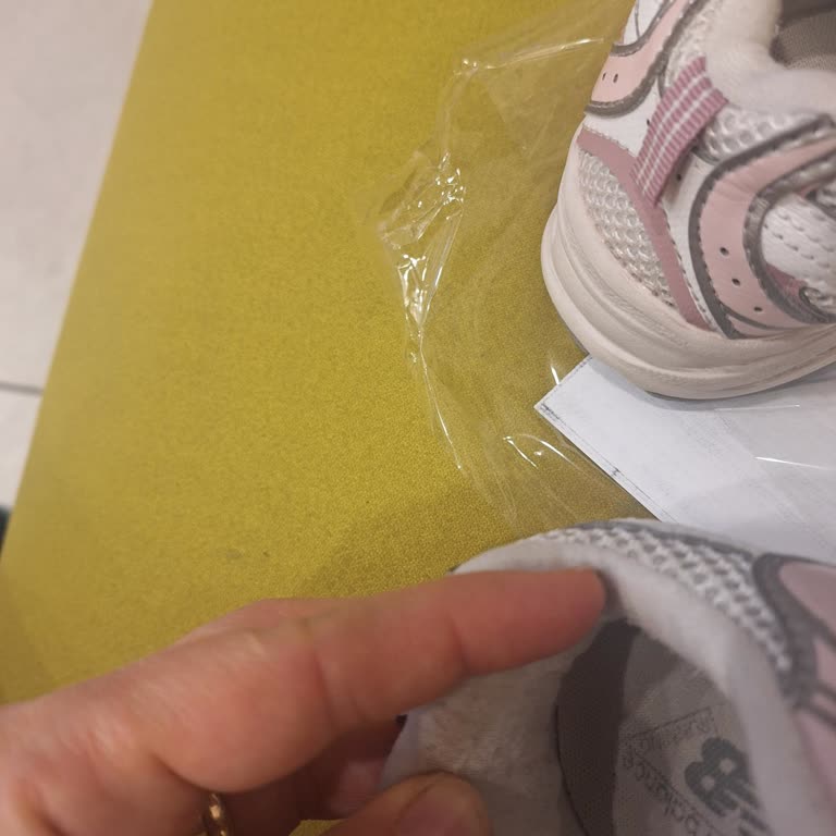 Boyner Mağazasından Satın Alınan Çocuk Ayakkabısının Sert Kısmı Tamir Edilmedi