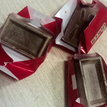 Carrefour’dan Alınan Ülker Sütlü Çikolatanın Bir Yıl Sonra Bozulması Ve İade Talebi