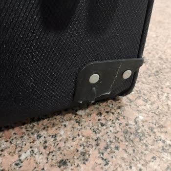 Kahire'de Kırılan Valiz Tekerleği Ve AJET'in Tutanak Tutmadan Red Cevabı