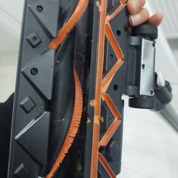 Philips Dikey Süpürge Kir Döküyor Ve Çekim Gücü Düşük