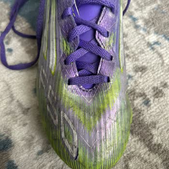 Adidas Çocuk Kramponunda Kısa Sürede Yırtıklar Ve Değişim Talebi