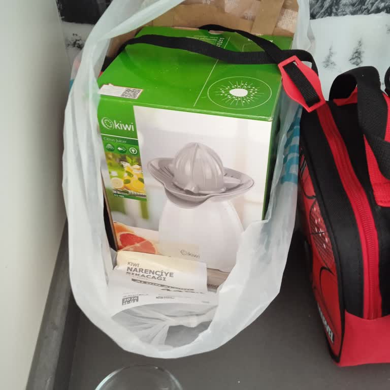 İzmir A101 Şubesinde Çalışmayan Narenciye Meyve Sıkacağı İçin İade Reddi