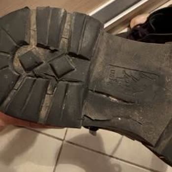 FLO Us Polo Botunun Tabanı Kısa Sürede Parçalandı: İade Talebi