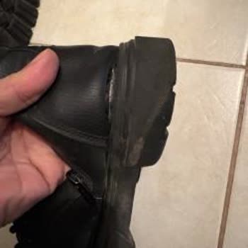 FLO Us Polo Botunun Tabanı Kısa Sürede Parçalandı: İade Talebi