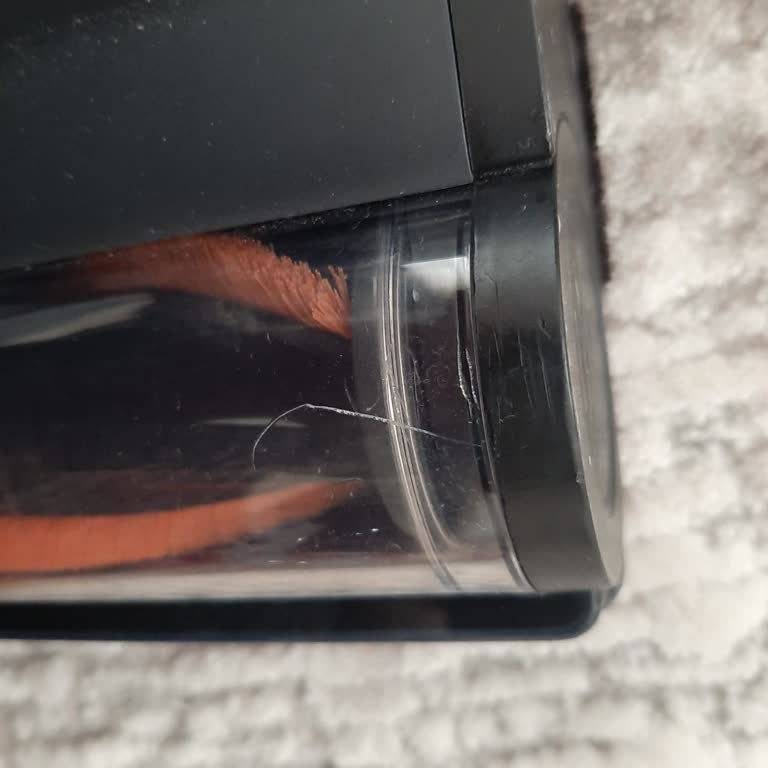 Philips 6000 Dikey Süpürge Ağız Kısmı Çatladı, Garanti Kapsamında Ücretsiz Değişim Talebi