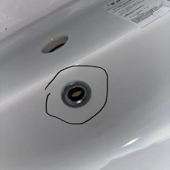 Montaj Ekibi Nedeniyle Hasarlı Kale Daisy Banyo Ürünleri