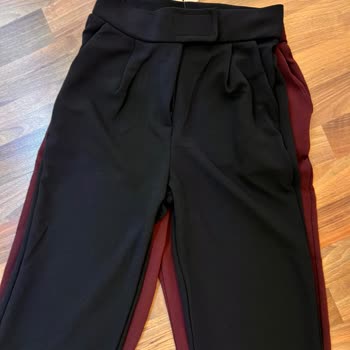 Defolu Pantolonun Değişimi Ve Satıcıyla İletişim Kesintisi