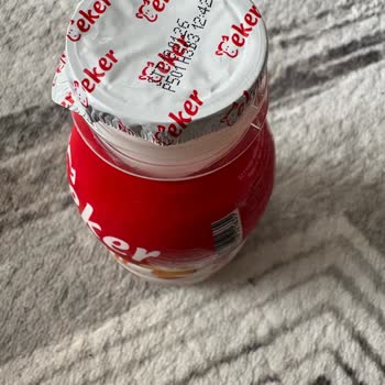 Eker Şeftali Kayısı Aromalı Kefirde Erken Bozulma Ve Çocuk Sağlığı Endişesi