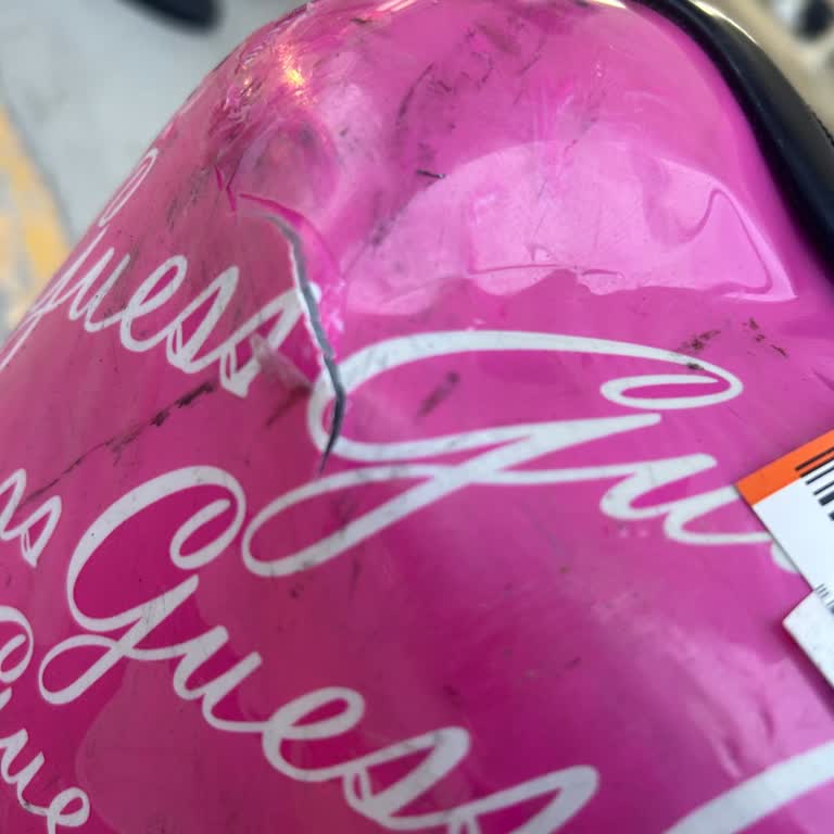 Kırık Bagaj İçin Yanıtsız Başvuru Ve Yenisiyle Değiştirme Talebi