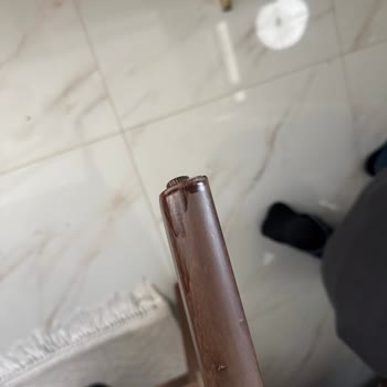 Enza Home Netha Koltuk Takımının Ahşap Deformasyonları Ve Şok Edici Servis Çözümü