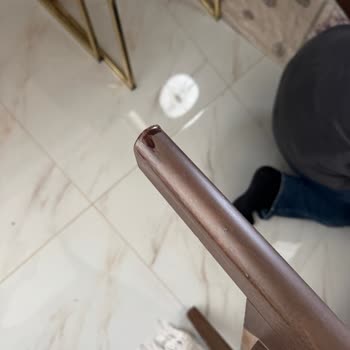 Enza Home Netha Koltuk Takımının Ahşap Deformasyonları Ve Şok Edici Servis Çözümü