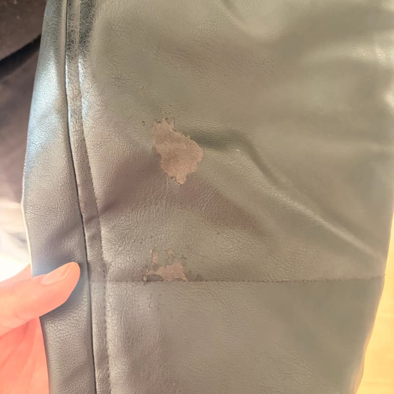 Garanti İhlali: 1 Ayda Deri Montta Soyulma Ve Cevap Yok