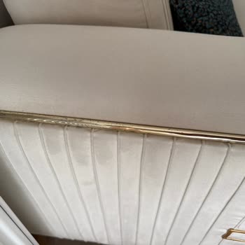 Mondi Home Başakşehir Şubesinde Paslı Ve Yamuk Koltuklar İçin İade Talebi