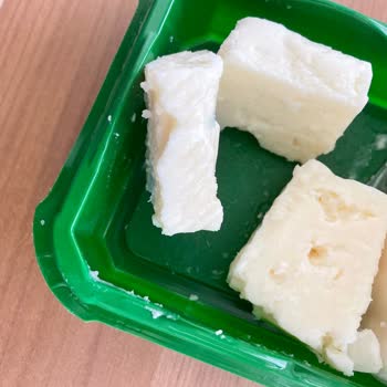 CarrefourSA Beyaz Peynirde Yeşil Plastik Parça Ve Fişsiz İade Reddi