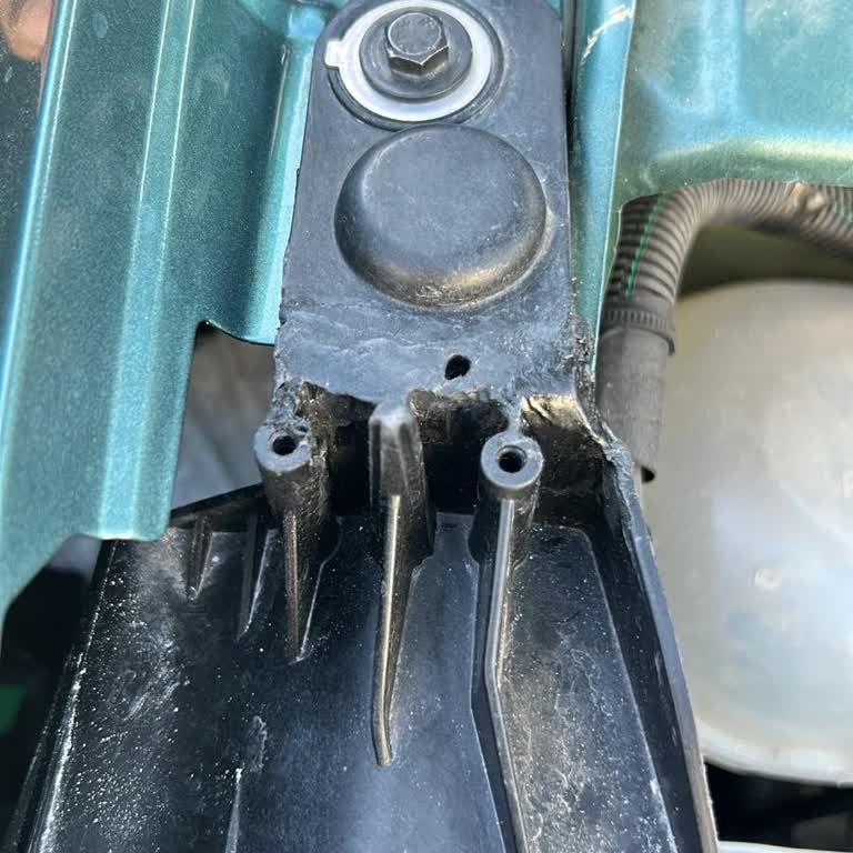 Aracım 50 Gün Serviste Kaldı, İlgisiz Servis Ve Maddi Zarar