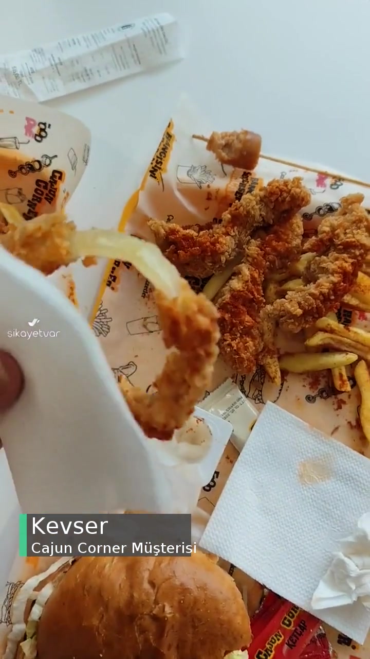 Cajun Corner Bozuk Et Sebebiyle Zehirlendim videonun kapak resmi