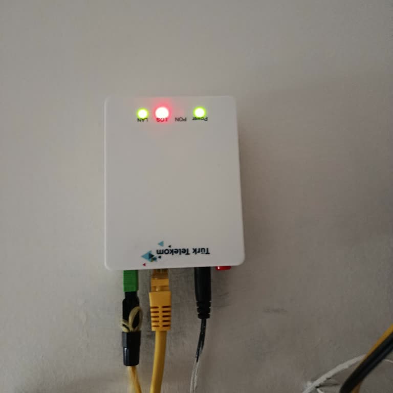 Küçükçekmece'de Fiber İnternet Kesintisi Ve Acil Müşteri Hizmetlerine Ulaşılamıyor