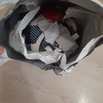 Yeni Pijama Takımı İçin Özensiz Paketleme Şikayeti