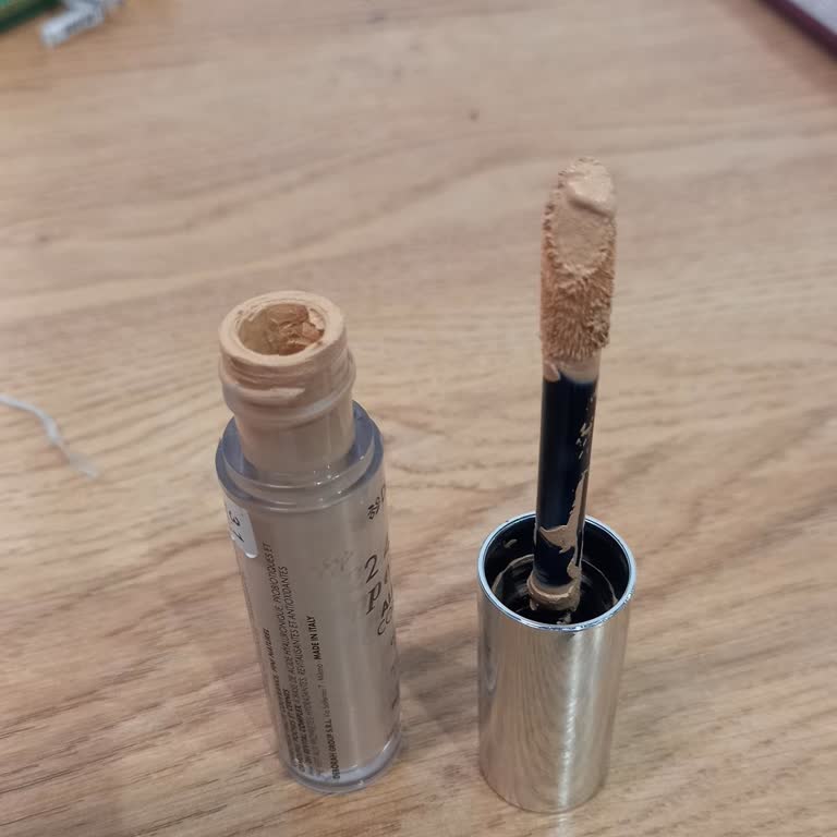 Watsons Recommended the Wrong Concealer Shade