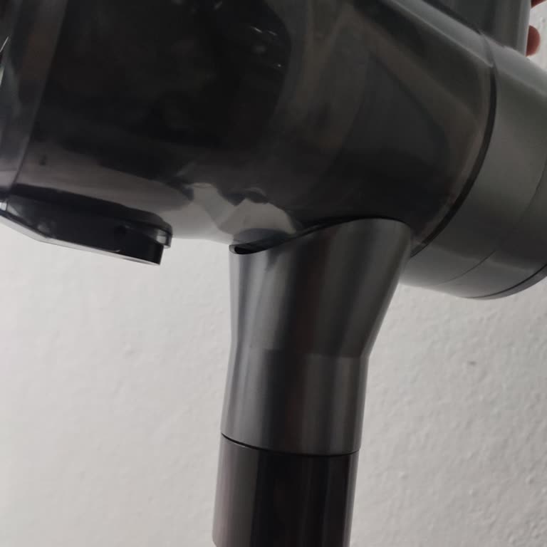 Sinbo Dikey Süpürge Haznesinde Oynama Ve Müşteri Hizmetlerinde Erteleme