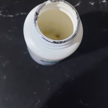 Velavit Phytoglow Capsules Arrived Leaking and Unusable