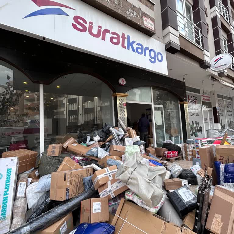 Sürat Kargo Şubesinde Canlı Bitki Kargonun Kayıp Ve Çürüme Riski Acil Teslim İstiyorum
