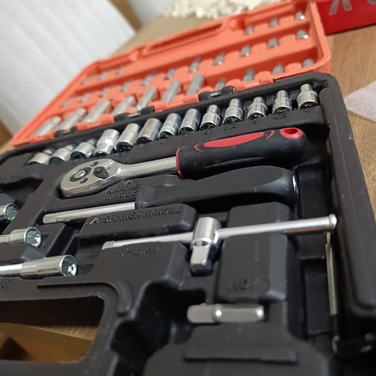 İlan Görseliyle Uyuşmayan Ve Parça Sayısı Eksik 53 Parçalık Lokma Seti