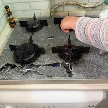 Arçelik Cam Ocak Patlaması Güvenlik Riski Ve Ücretsiz Değişim Talebi