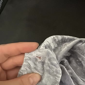 Ayıplı Koltuk Örtülerinin İadesi Ve Satıcının Hakaretli Tavrı