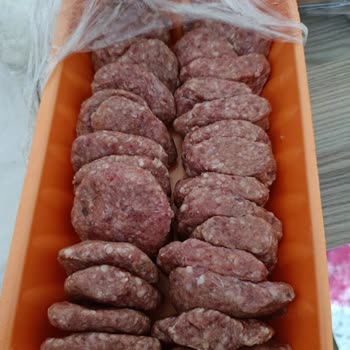 Bozuk Köfte Ve İade Reddedilmesi Sağlık Endişesi Oluşturdu