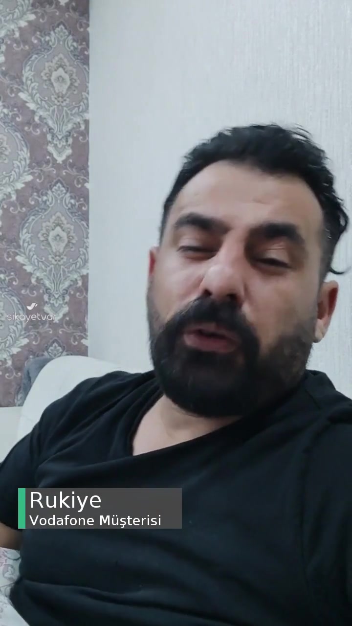 Vodafone'de Neler Oluyor? videonun kapak resmi