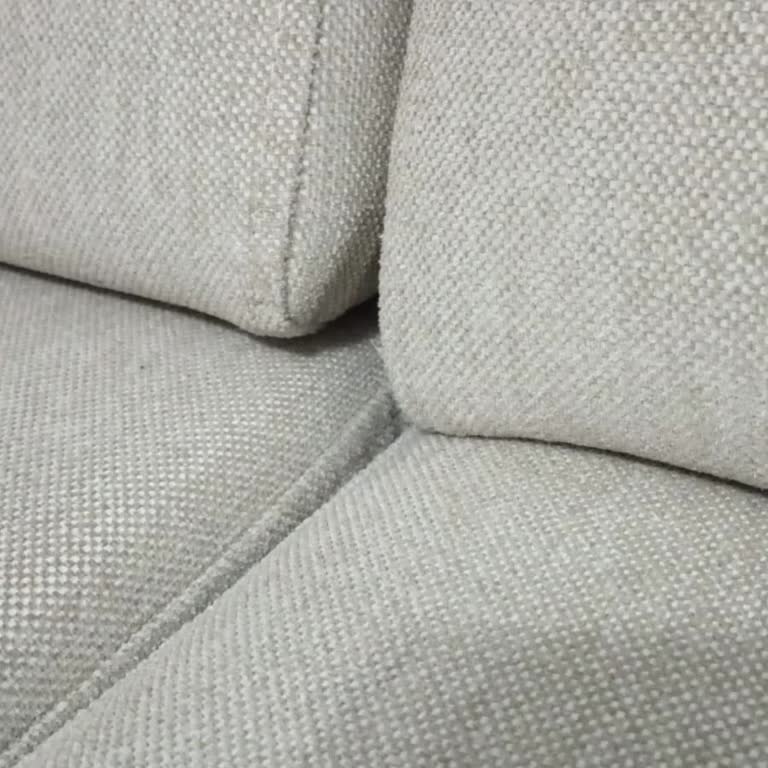 Defolu Koltuk Takımı Ve Saygısız Montaj Ekibi