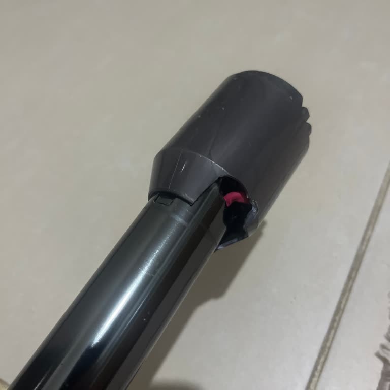 Dyson V12 Süpürge Hortumu Kırıldı, Garanti Dışı Çözüm Sunulmadı