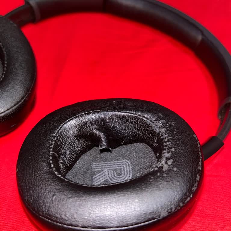 JBL 720BT Kulaklık Pedlerinde Erken Yıpranma Ve Garanti Talebi