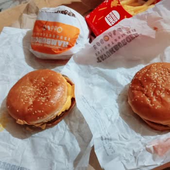 Burger King Şubesinde Double Sipariş Junior Boy Olarak Verildi