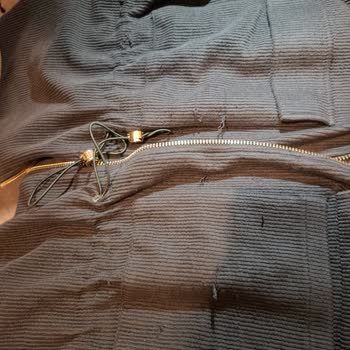 Beymen Ceketi Kullanım Sonrası İplerinin Çözülmesi Ve Haksız Kullanıcı Hatası İddiası