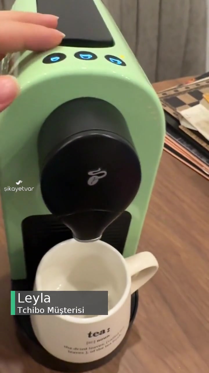 Tchibo Cafissimo Pure Oldu Kapsüllü Kahve Makinesi videonun kapak resmi