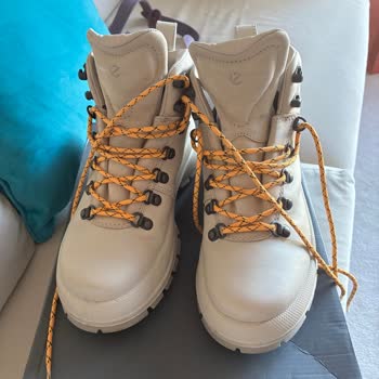 Ecco Ayakkabı Şikayeti