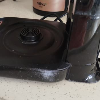 Servis Sonrası Çaysever Cihazım Çizik Ve Kirli, Sadece 300 TL Çeki Teklifi