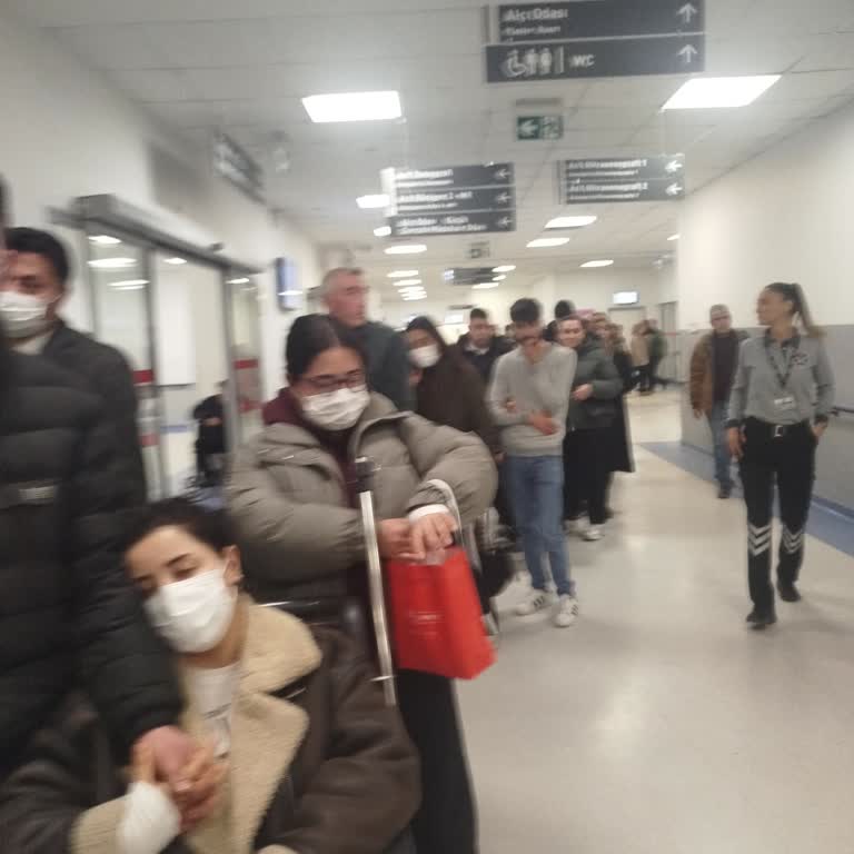 Bilkent Şehir Hastanesi Acil Servisinde Tek Triyaj Odası Ve Uzun Bekleme Süresi