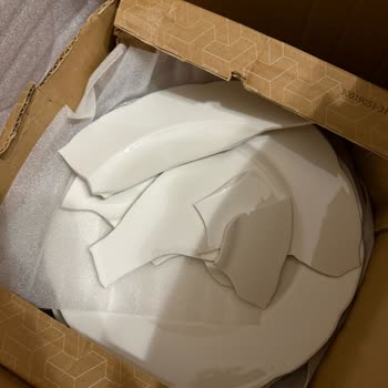 Pazarama’da Kırık Yemek Takımı Üzerine Koşulsuz İade Ve Ücret İadesi Talebi