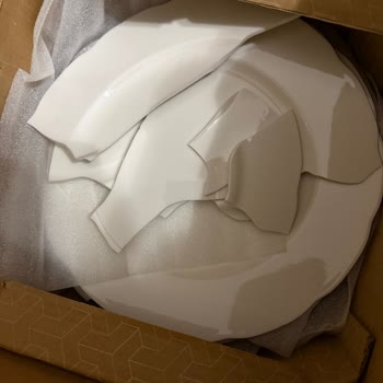 Pazarama’da Kırık Yemek Takımı Üzerine Koşulsuz İade Ve Ücret İadesi Talebi