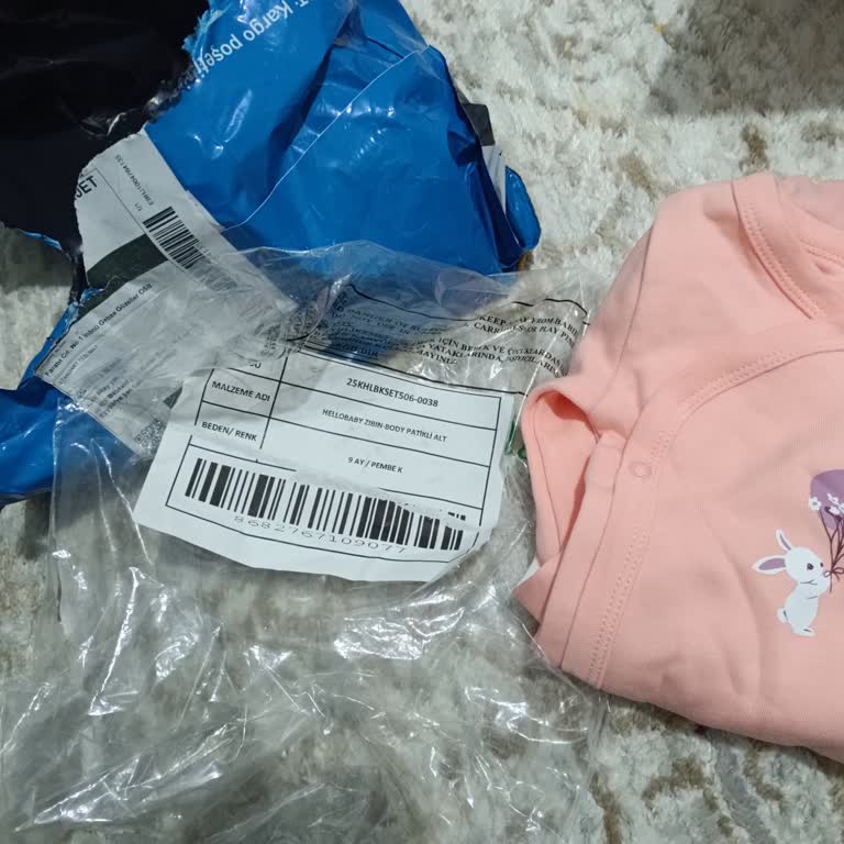 Ücretini Ödedim, Ancak Bebek Kıyafeti Eksik: Hızlı Gönderim İsteği