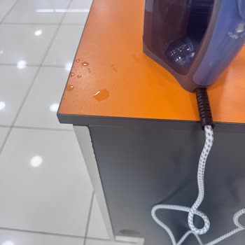 Tefal Ütünün Su Sızdırması Ve Personelin İlgisiz Yaklaşımı