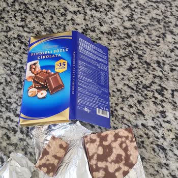 BİM Şubesinde Bozulmuş Çikolata Müşteri Sağlığına Tehdit