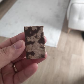 BİM Şubesinde Bozulmuş Çikolata Müşteri Sağlığına Tehdit