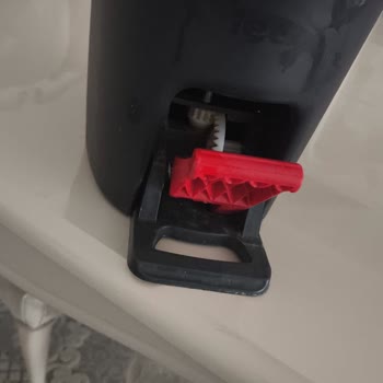 Turbo Temizlik Kovasının Pedi Dönmüyor Ve Yanıt Alamıyorum