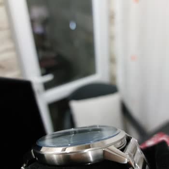 Hasarlı Emporio Armani Saat İçin Değişim Ve Fiyatın Korunması