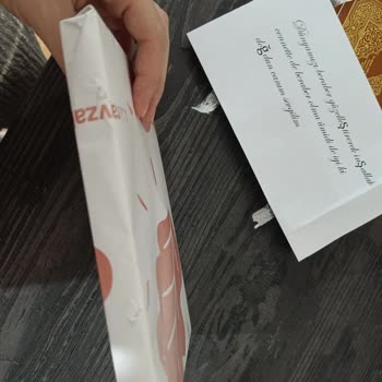 Ücretli Hediye Paketi Yırtık Ve Not Düzeltmesiz Geldi, Ücret İadesi İstiyorum